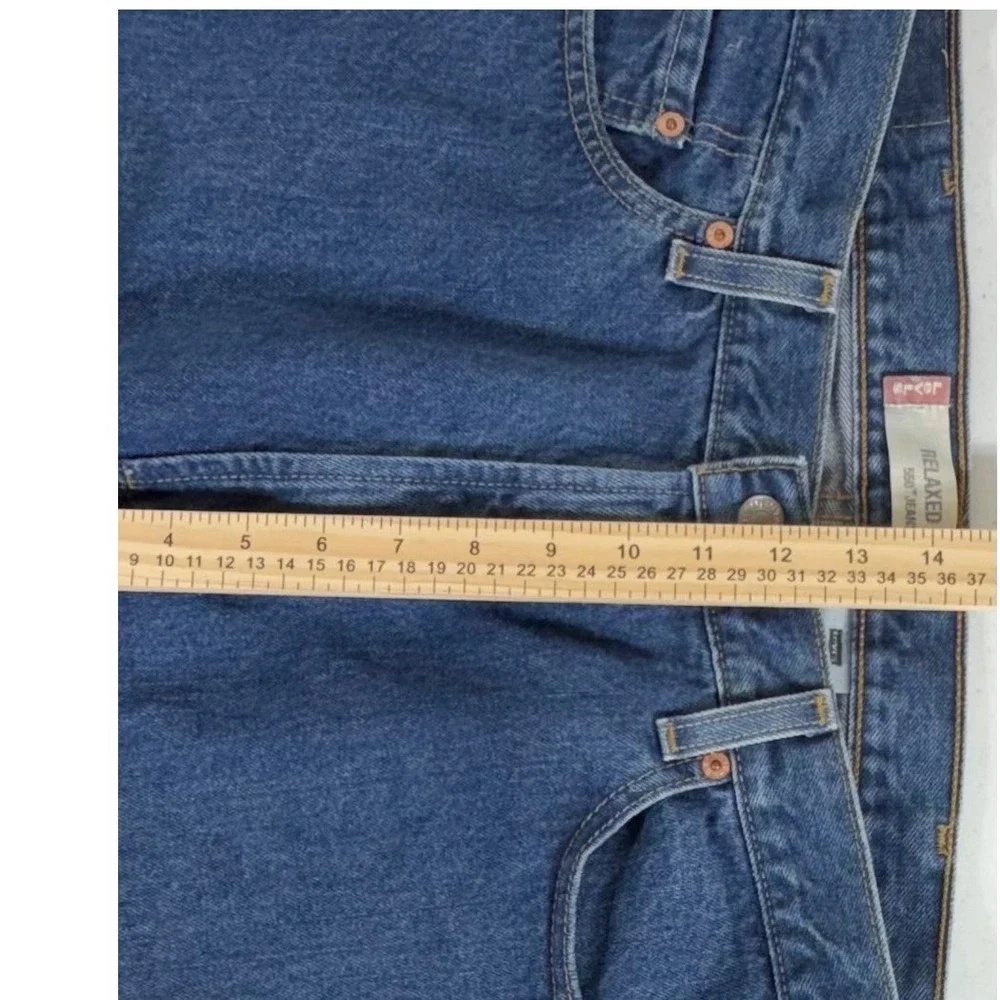 Levis 550 Relaxed Jeans 38x32 (36x31) Medium Wash Tapered Rigid Vintage 2004 Y2K
